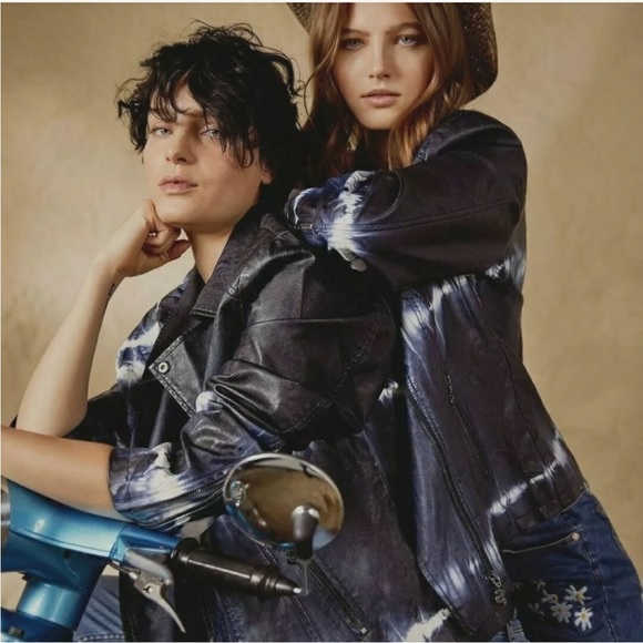 Desigual blue and white faux leather jacket - Picture 3 of 5